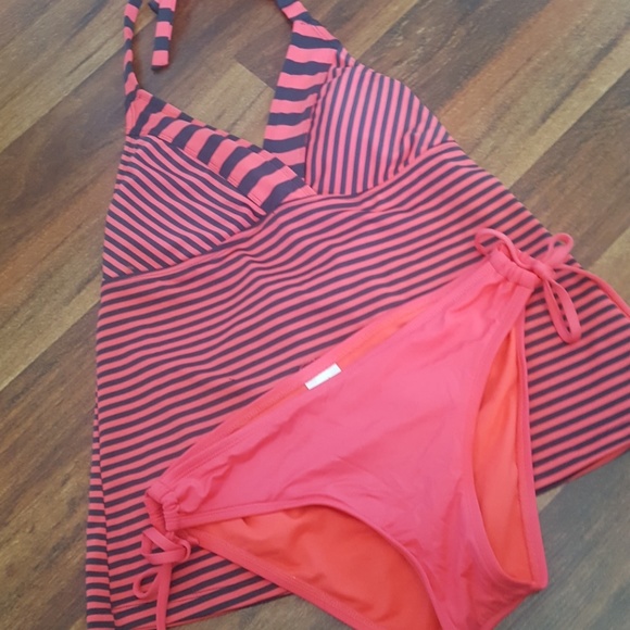 Mossimo tankini  size medium *reposh* - Picture 1 of 3